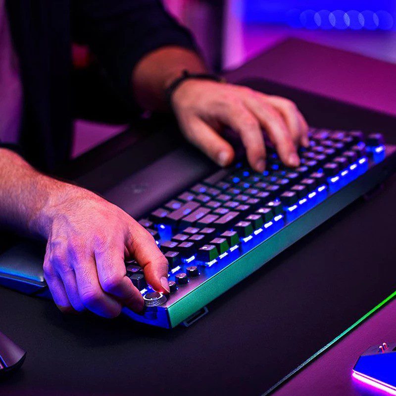 کیبورد ریزر مدل Razer BlackWidow V3 Pro